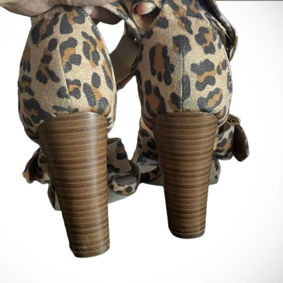 Leopard Faux Suede Open Toe TriBand Ankle Cuff Heel Sandal - Picture 7 of 10
